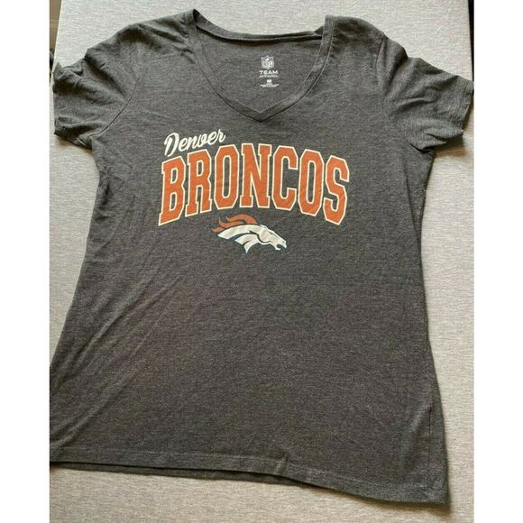 Denver Broncos - Gray Women's NFL T-Shirt MEDIUM Short Sleeve - Picture 1 of 5